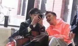 近期恋情爆料新闻视频播放,甜蜜瞬间引网友热议